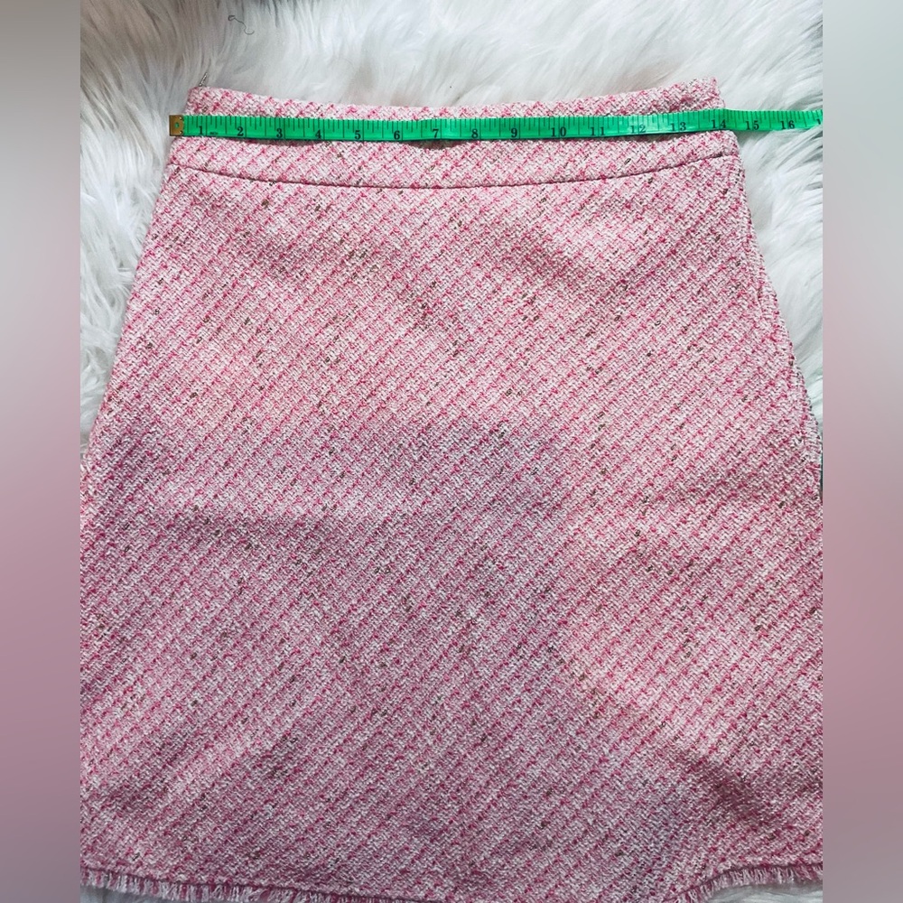 Elegant Pink Tweed Skirt - Picture 14 of 15